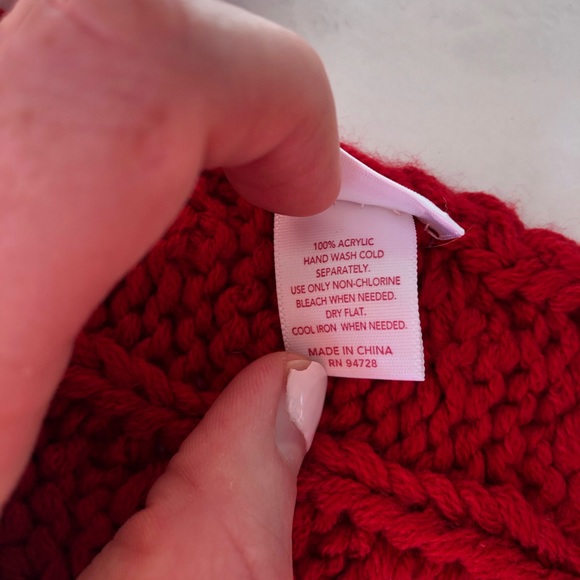 Red Knit Scarf - Picture 4 of 4